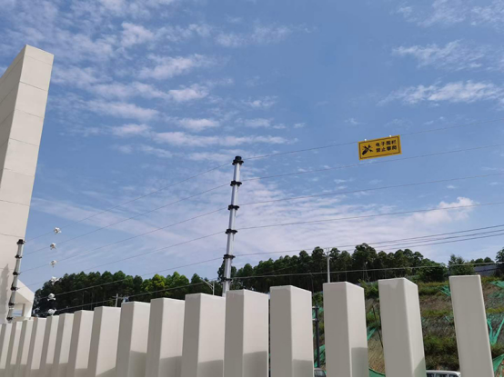 学校安装电子围栏的必要性，学生翻墙外出感染